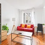 Heart Of Paris - Studio - 2P - Invalides Free Netflix
