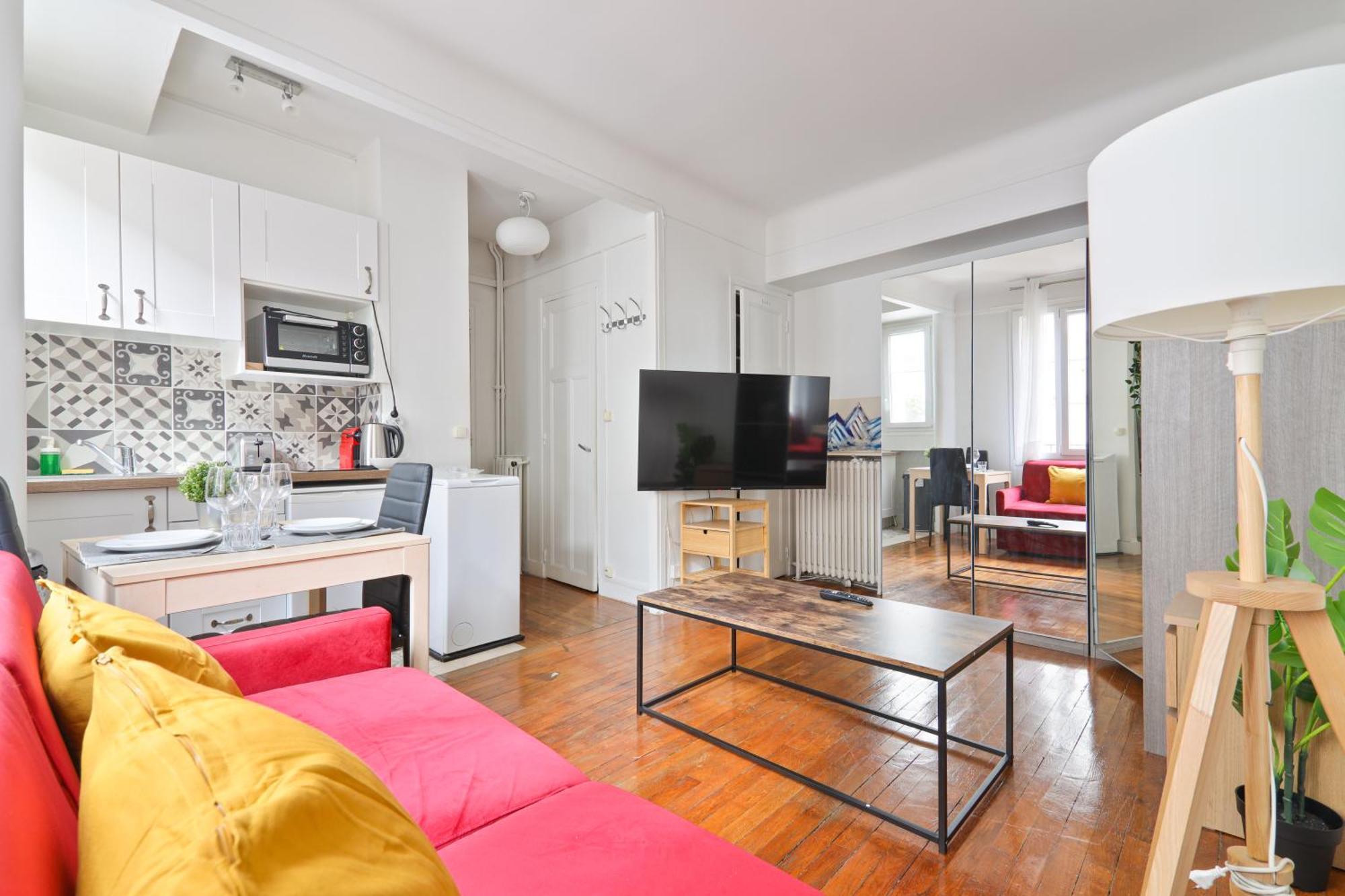 Heart Of - - 2p - Invalides Free Netflix Appartement *